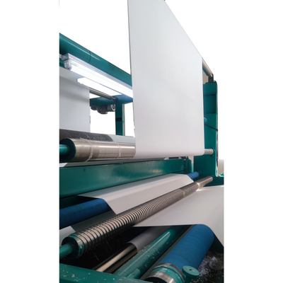 Máquina de corte da tela do rolo no equipamento auxiliar de matéria têxtil