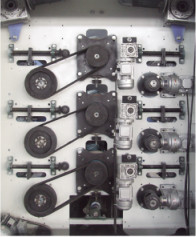 Telas de matéria têxtil do tipo de ZYTT seis máquinas de lixamento misturadas rolo 3400mm para a cobertura 45m/minuto